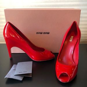 MIU MIU ❤️‍🔥 Vernice Red Patent Leather Peep toe heels❤️  Sz38❣️